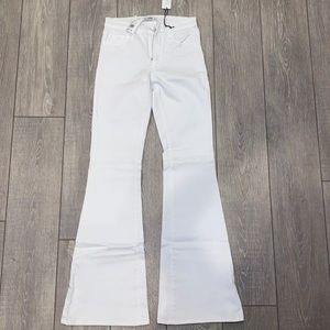 O2 Denim White Bell Bottom Jeans - size 28 - new with tags NWT